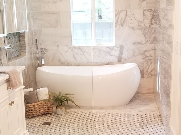 3rd image of 541 N Platina Dr
