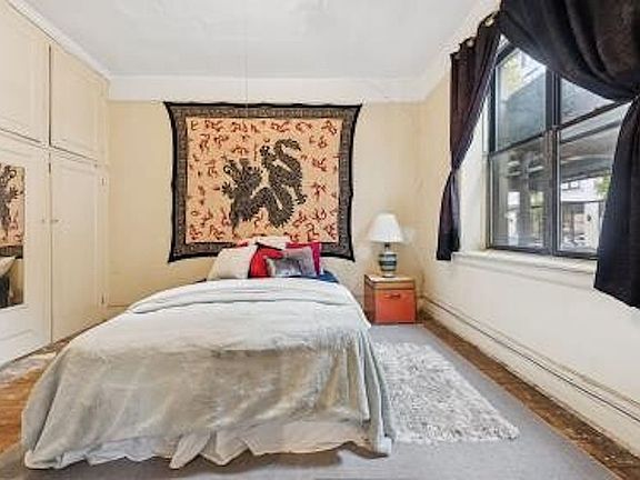 3rd image of 303 W 122nd St #2