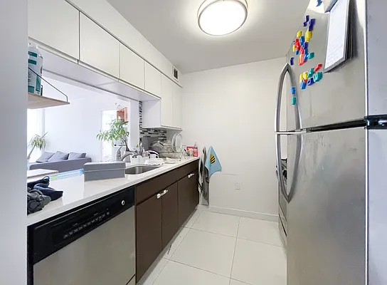 Rented by Kahen Properties | media 9
