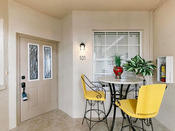 4th image of 218 Waterway Ct #4-101