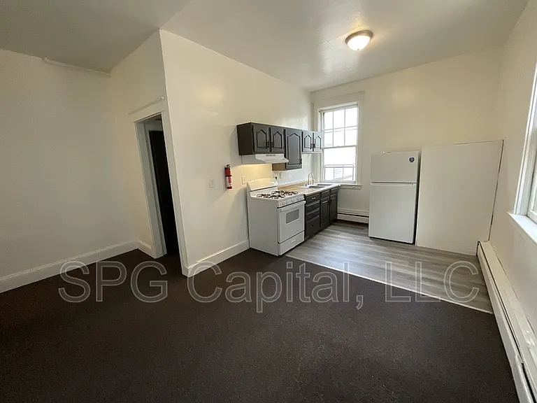 51 Chambersburg St #2 — Photo 4
