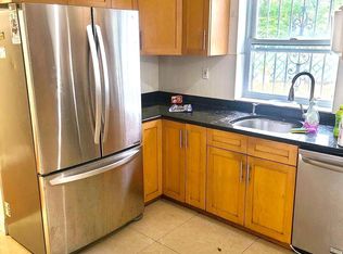 24971 57th Ave, Flushing, NY 11362