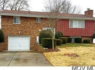 194 Sunset Blvd, Parkersburg, WV 26101