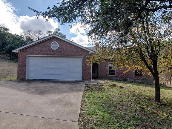 3rd image of 313 Taylor Dr