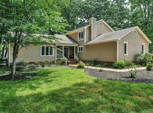 2341 Castle Hill Rd, Midlothian, VA 23113