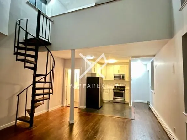 857 Atlantic Avenue image 1 of 9