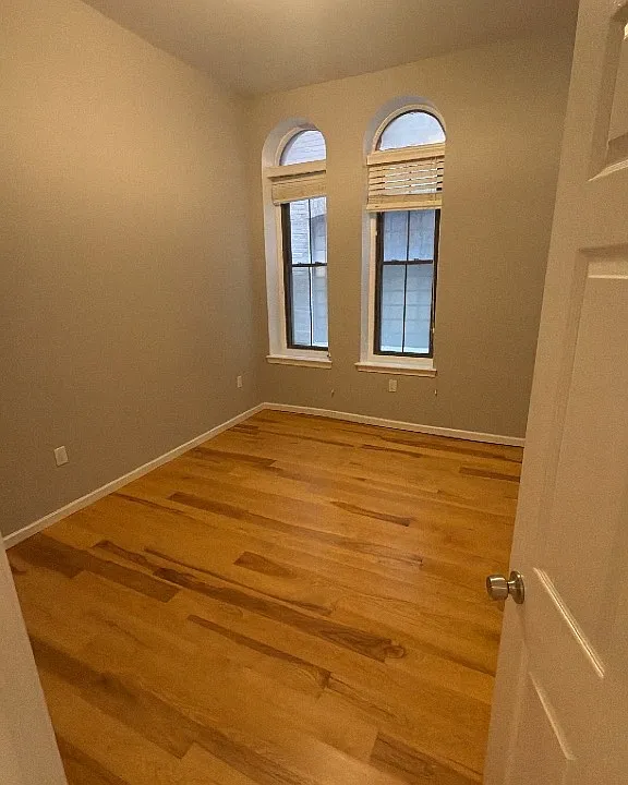 15 Bow St #12B