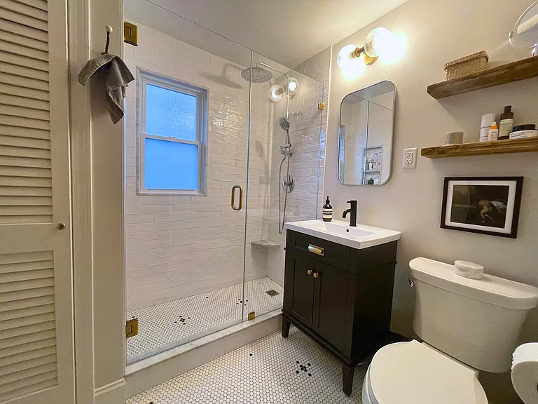 211 Roslindale Ave #1 — Photo 7