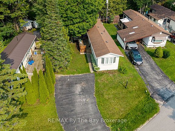 2nd image of 55 Georgian Glen Dr