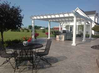 5779 Strail Rd, Perrysburg, OH 43551