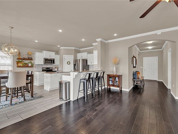 3rd image of 4707 W Croft Dr