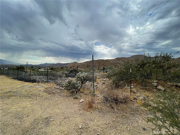5th image of 52390 Alta Dena Dr