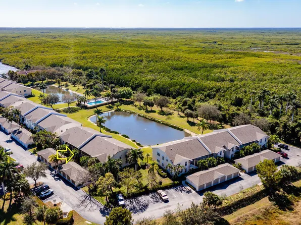 338 Newport Dr APT 1802, Naples, FL 34114