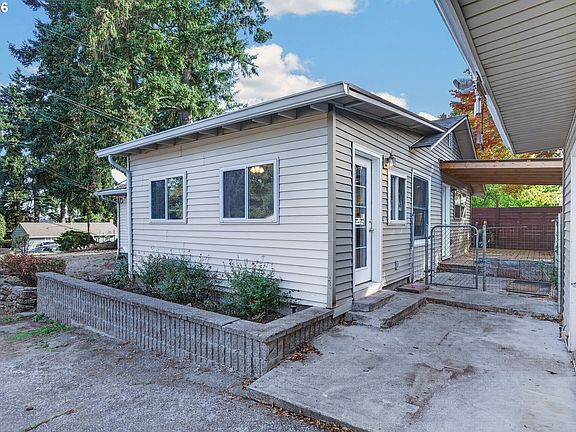 3rd image of 4001 E 14th St
