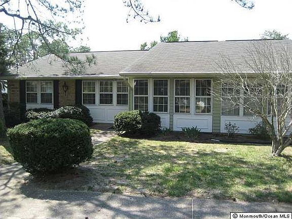 2nd image of 59 Cambridge Circle #A