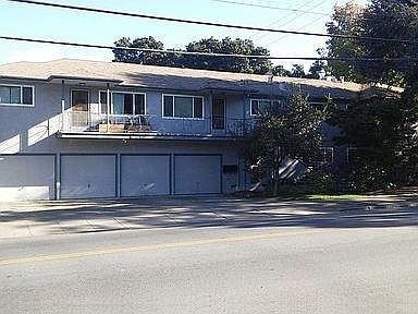 2nd image of 389 Oak Grove Ave