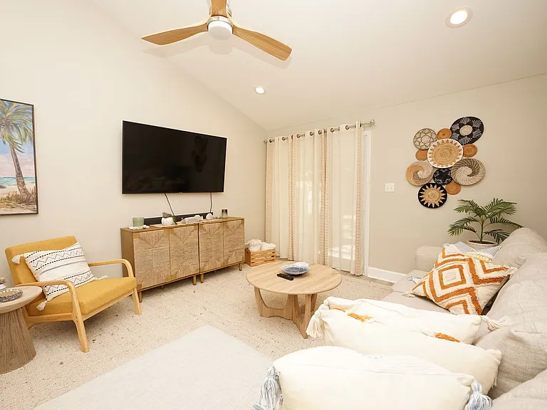1503 Green Acres Blvd #E — Photo 15
