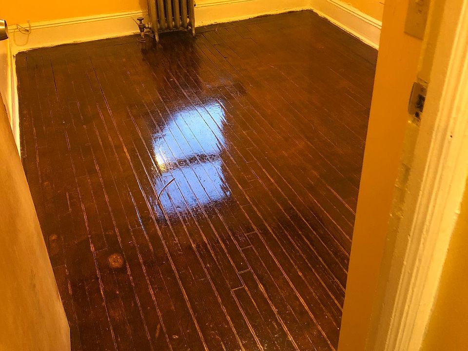 1st image of 920 E 231st St APT 1