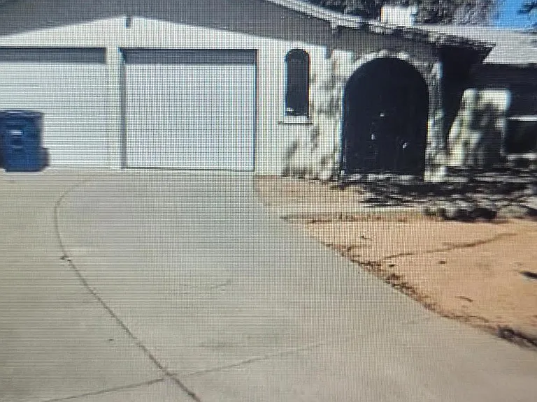 5020 San Pedro Ct NE — Photo 1