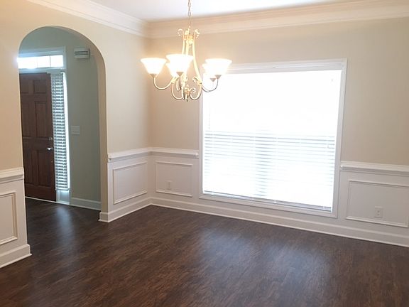 5th image of 3320 Bartlett Ave