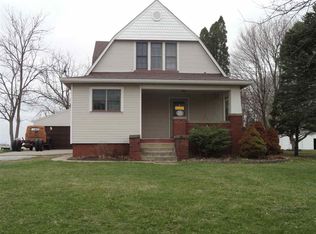 1414 5th St, Orion, IL 61273