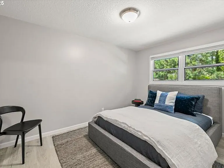 6401 SW McEwan Rd — Photo 12