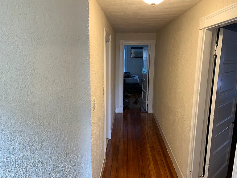 1081 Broadway — Photo 14