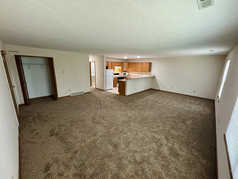 426 Oakwood Ave #I — Photo 2