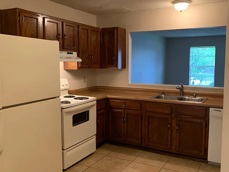 9 Southland Ct — Photo 1