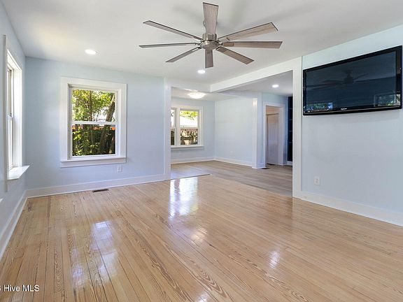 5th image of 707 E Broad Street