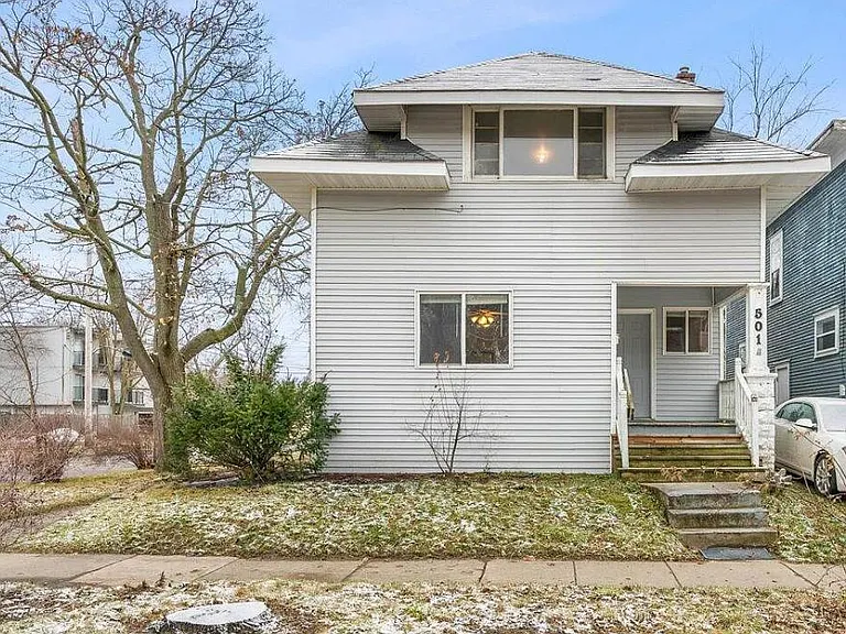 501 W Lenawee St — Photo 2