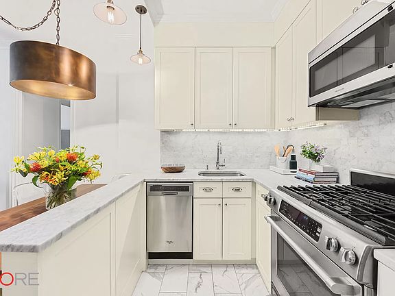 4th image of 16 W 16th St APT 1TS