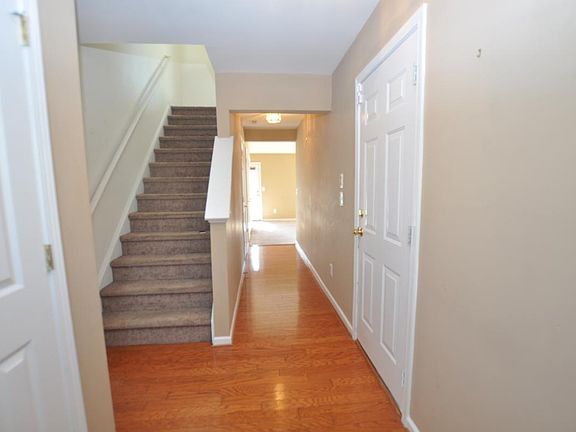 2nd image of 208 Langhorne Dr