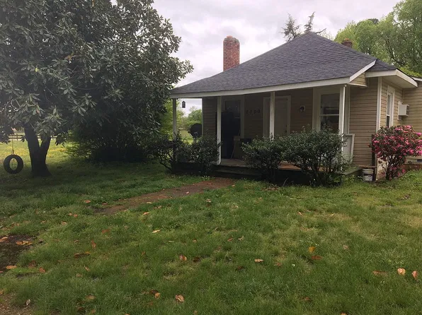 2700 Windsor Shades Ln, Providence Forge, VA 23140