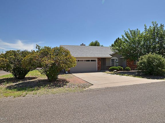 4th image of 1035 S Tonapah Dr