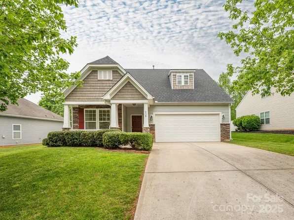 208 Fielding St, Mount Holly, NC 28120