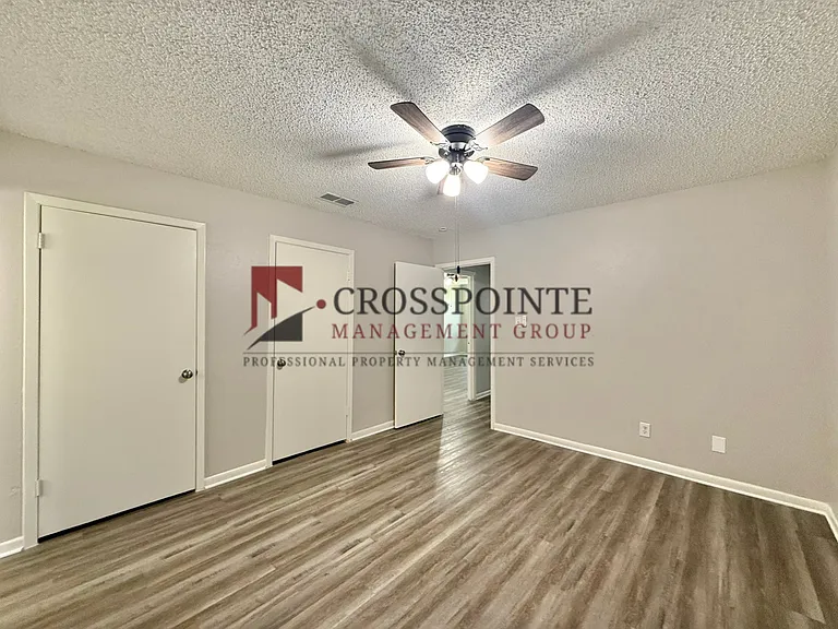 12402 Gentry Triplex — Photo 14