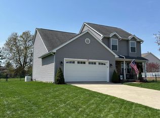 229 Stone Hedge Row Dr, Johnstown, OH