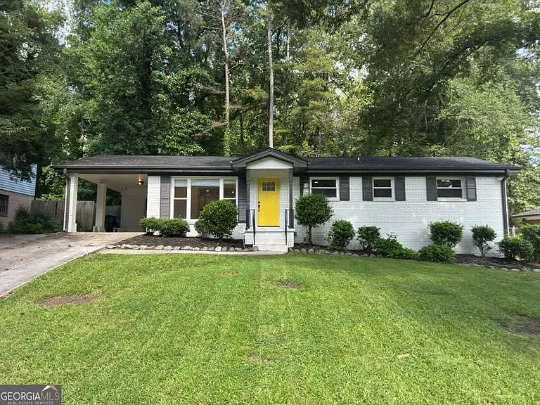 4396 Greenleaf Cir SW — Photo 1
