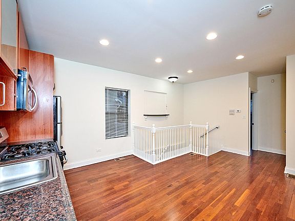 4th image of 7208 N Wolcott Ave #1D