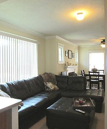 Neutral decor throughout!