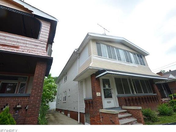 3rd image of 13109 Lorenzo Ave