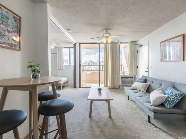 2240 Kuhio Ave APT 1807, Honolulu, HI 96815