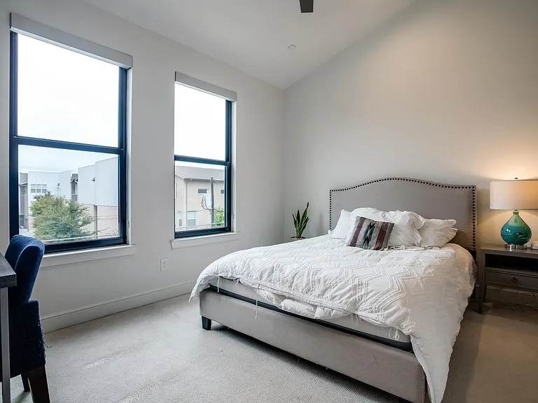 5122 Capitol Ave #103 — Photo 9