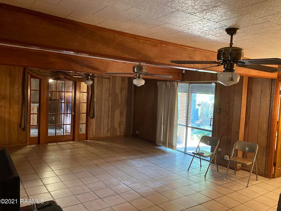 1018 Parkview Dr, Jeanerette, LA 70544 Zillow