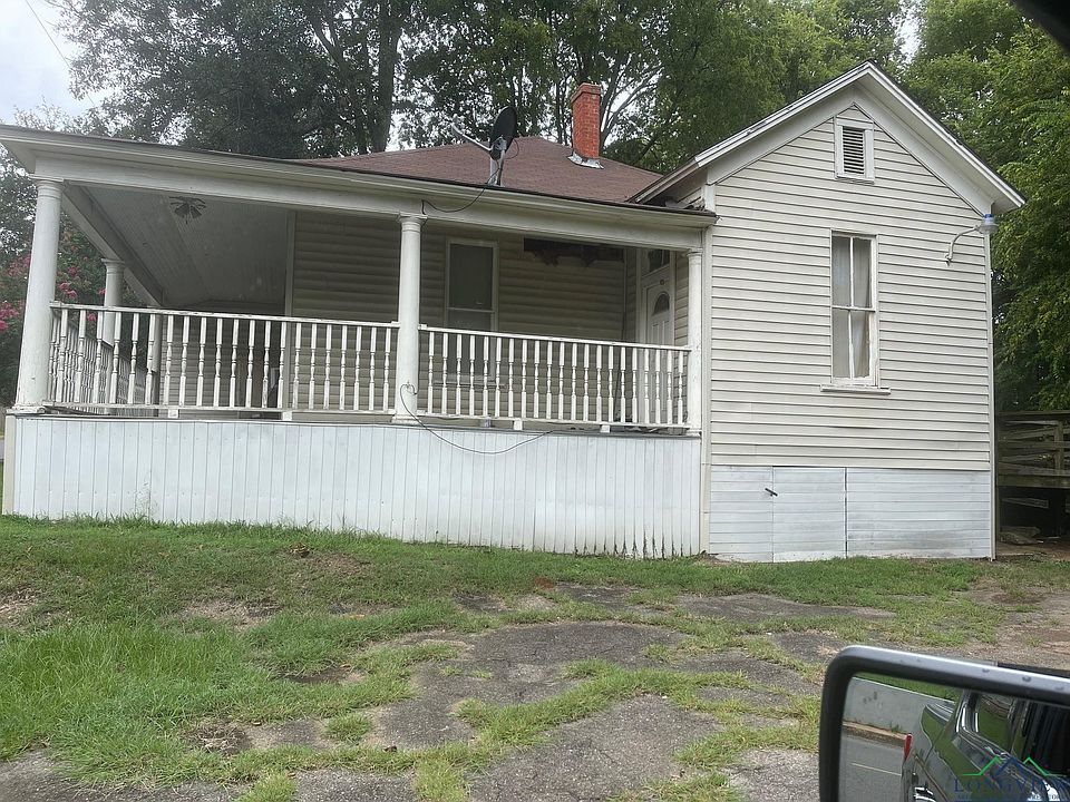 2nd image of 801 E Houston St