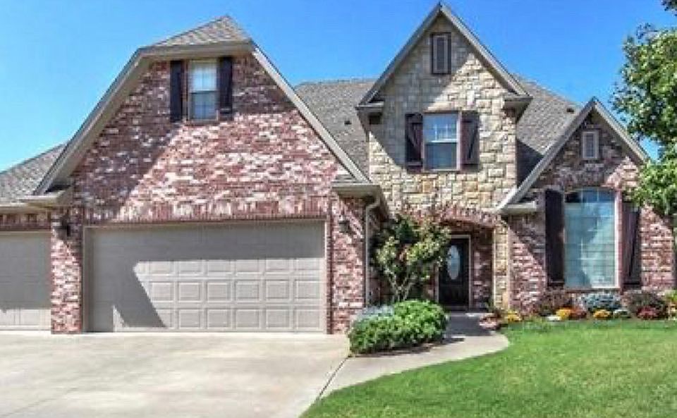 1st image of 217 Homestead Dr