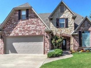 217 Homestead Dr, Bartlesville, OK 74006