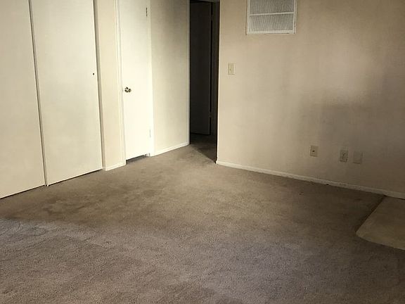 2nd image of 403 Bonfoy Ave APT B