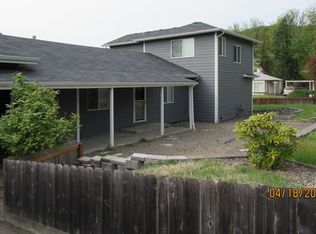 1688 NE Taylor St, Roseburg, OR 97470